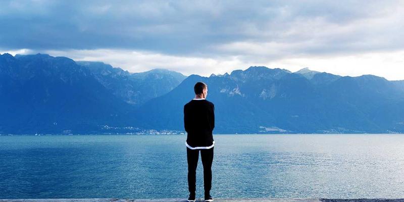 健康养生新实践：用天心芒自然护肤智慧，定制你的“早C晚A”公式不翻车